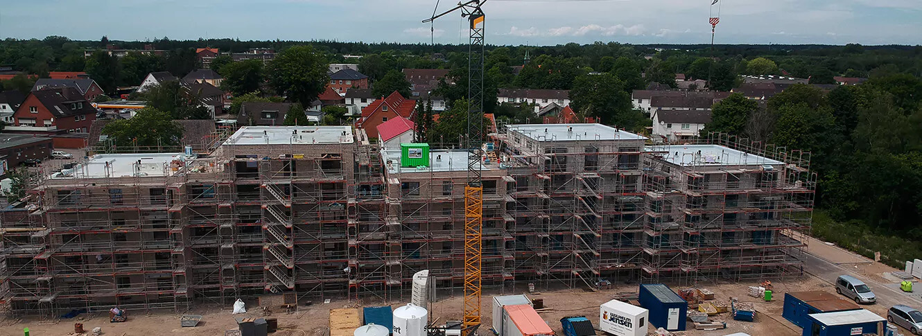 “Baustelle-Luftaufnahme-Kubau-GmbH” Drohnen Aufnahmen aus der Vogelperespektive von einem Bauprojekt der Bauunternehmen Kubau GmbH